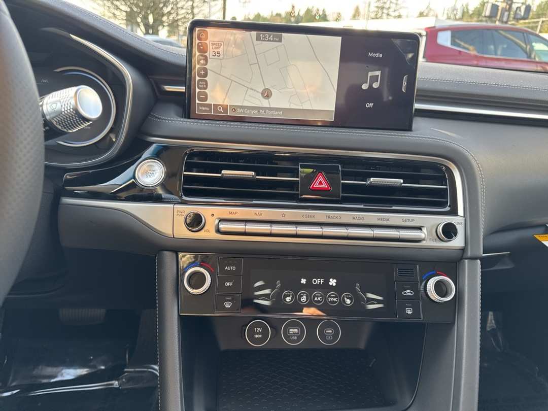 2026 Genesis G70 2.5T - Image 20