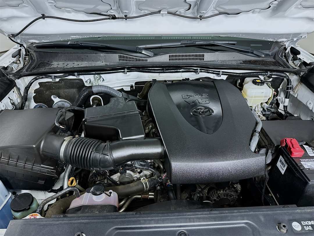 2017 Toyota Tacoma TRD OffRoad - Image 28