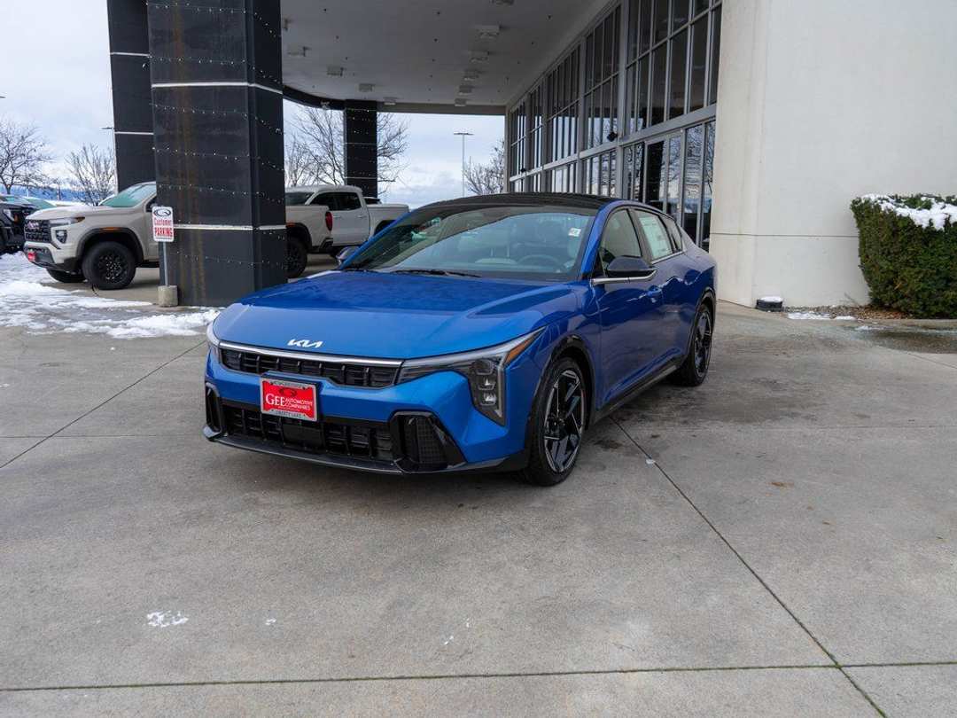 2025 Kia K4 GTLine - Image 3