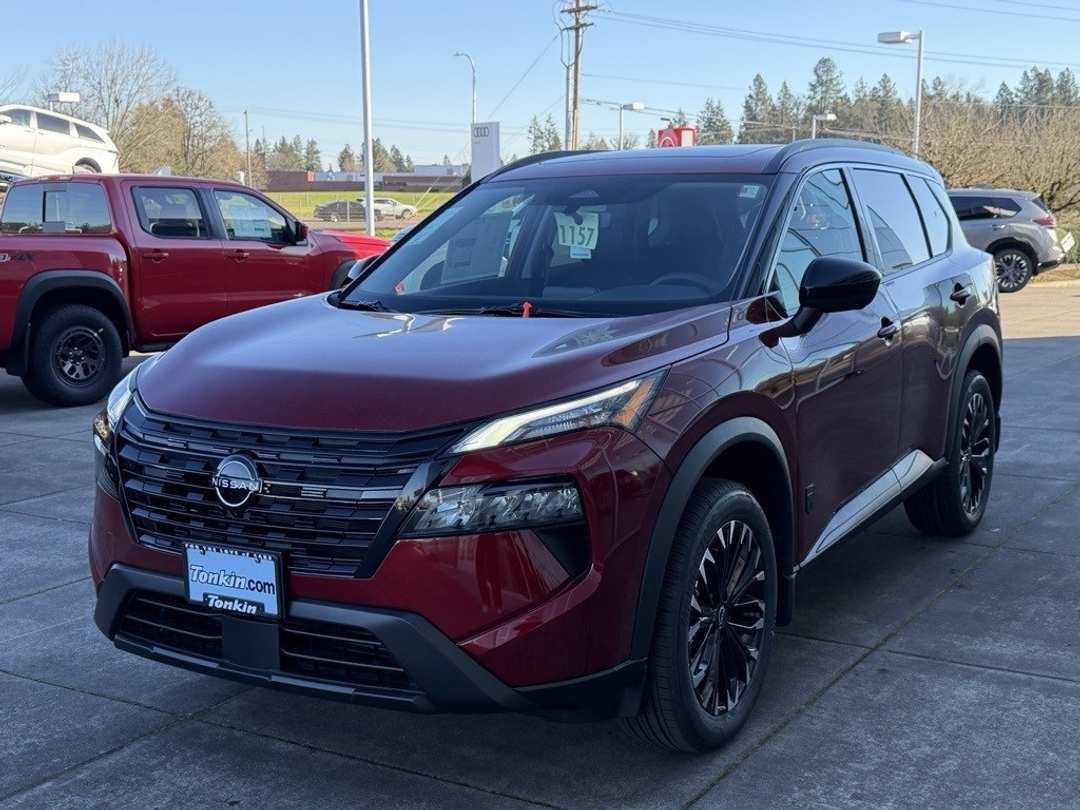 2026 Nissan Rogue Dark Armor - Image 4