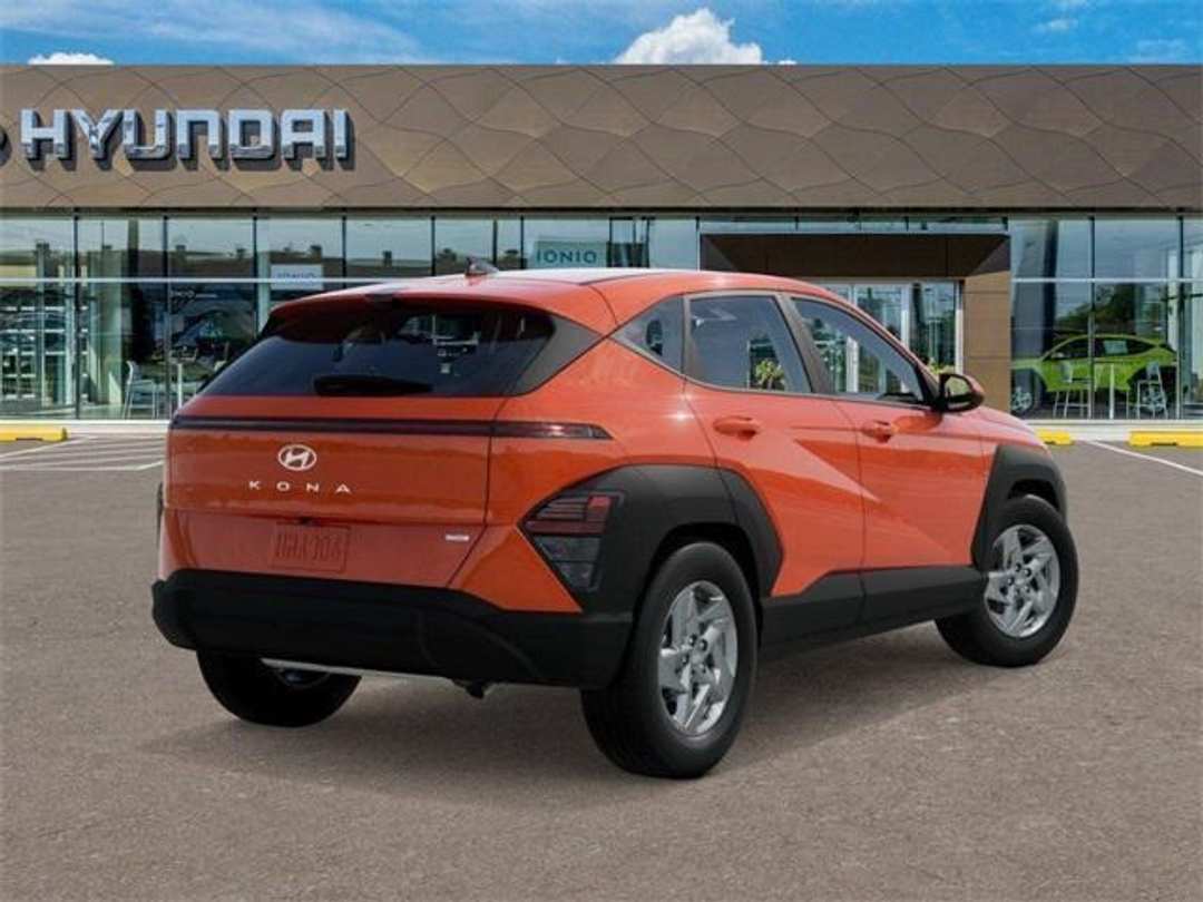 2026 Hyundai Kona SE - Image 4