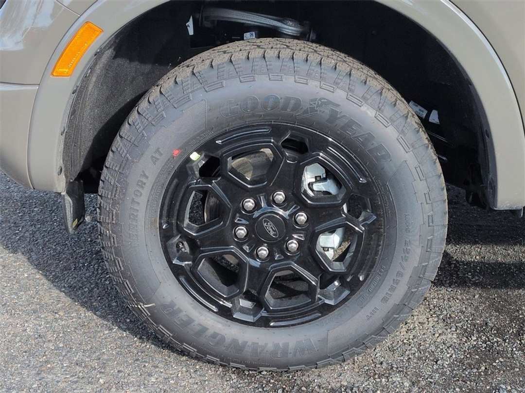 2025 Ford Ranger XLT - Image 32