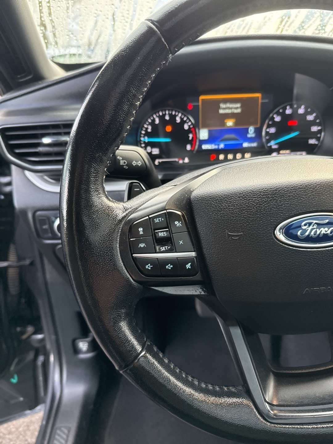 2020 Ford Explorer XLT - Image 36