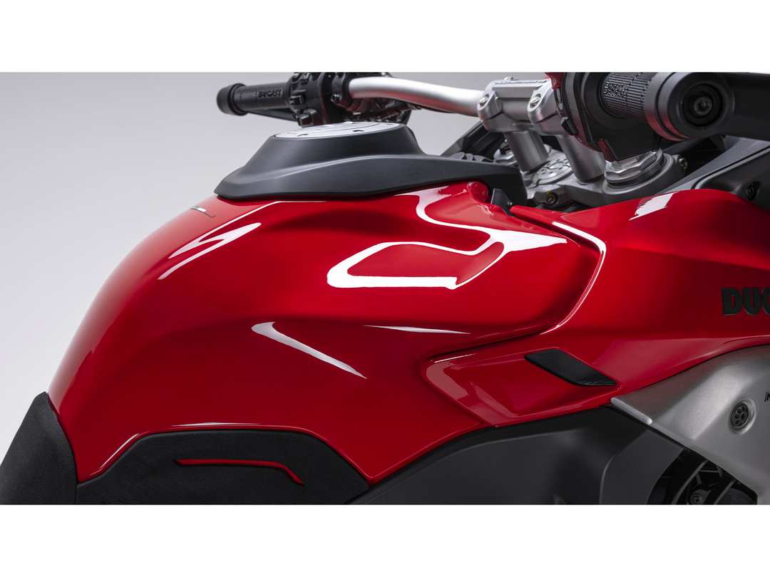 2025 Ducati Multistrada V4 Rally Adventure Travel & Radar - Image 15