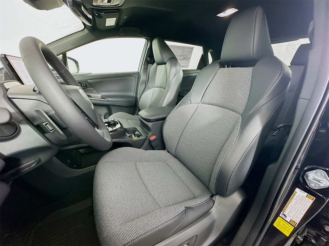 2026 Toyota Bz XLE Plus - Image 21