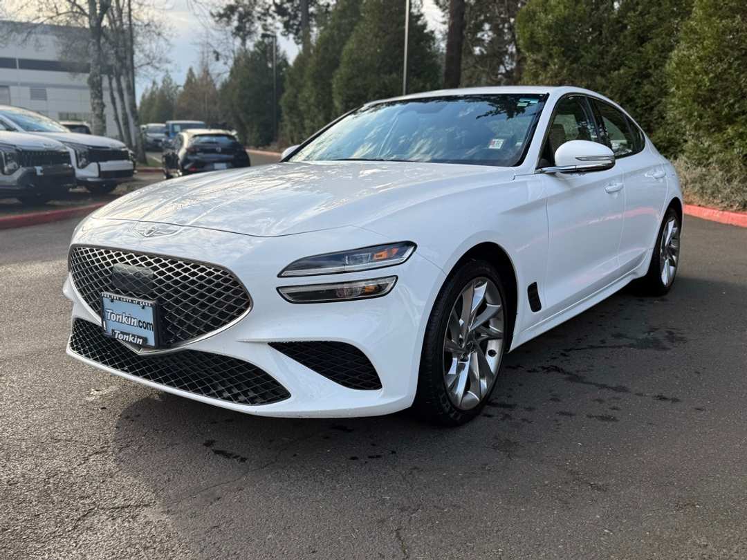 2022 Genesis G70 2.0T - Image 3