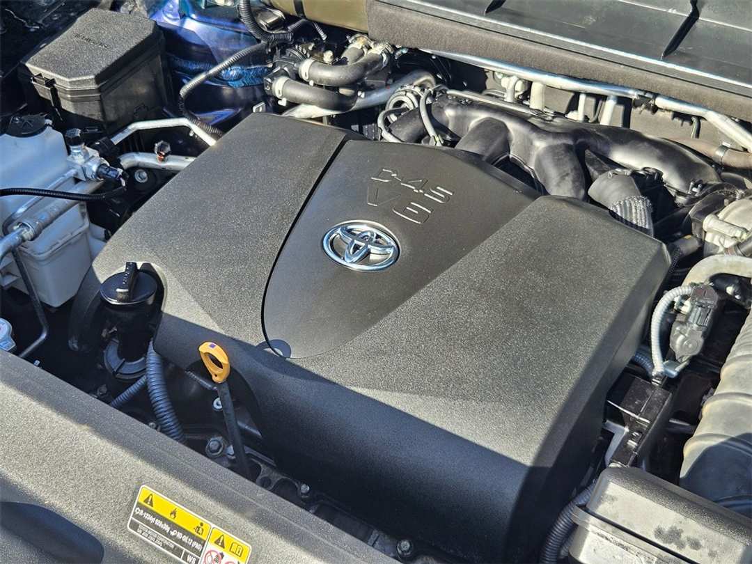 2020 Toyota Highlander XLE - Image 39