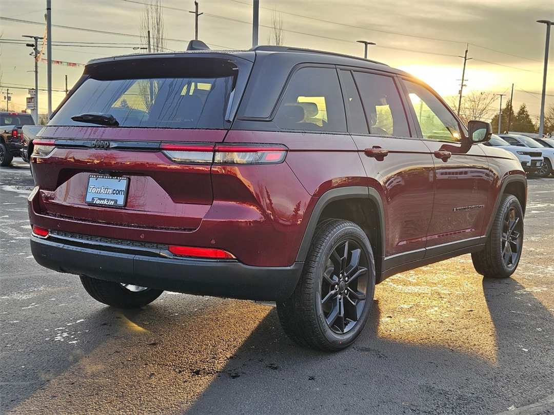 2025 Jeep Grand Cherokee Limited - Image 6