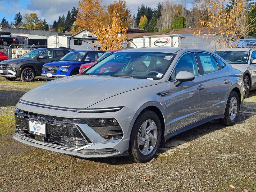 2026 Hyundai Sonata SE - Image 3