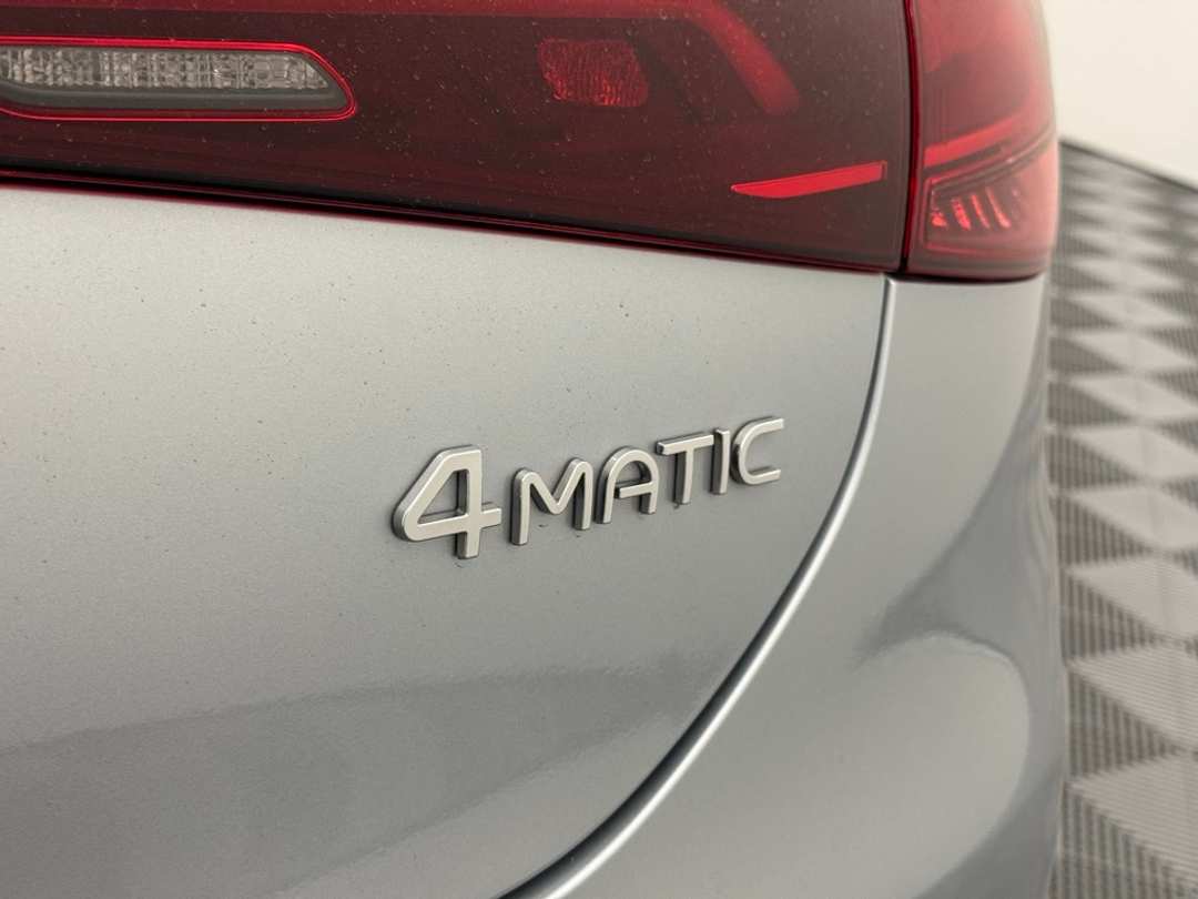 2024 Mercedes-Benz EQE 350 - Image 12