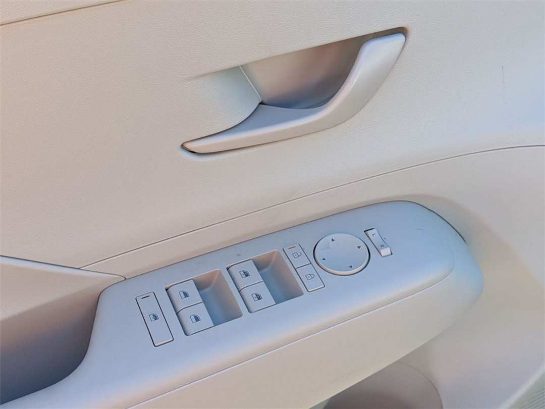 2026 Hyundai Kona SEL Sport - Image 11