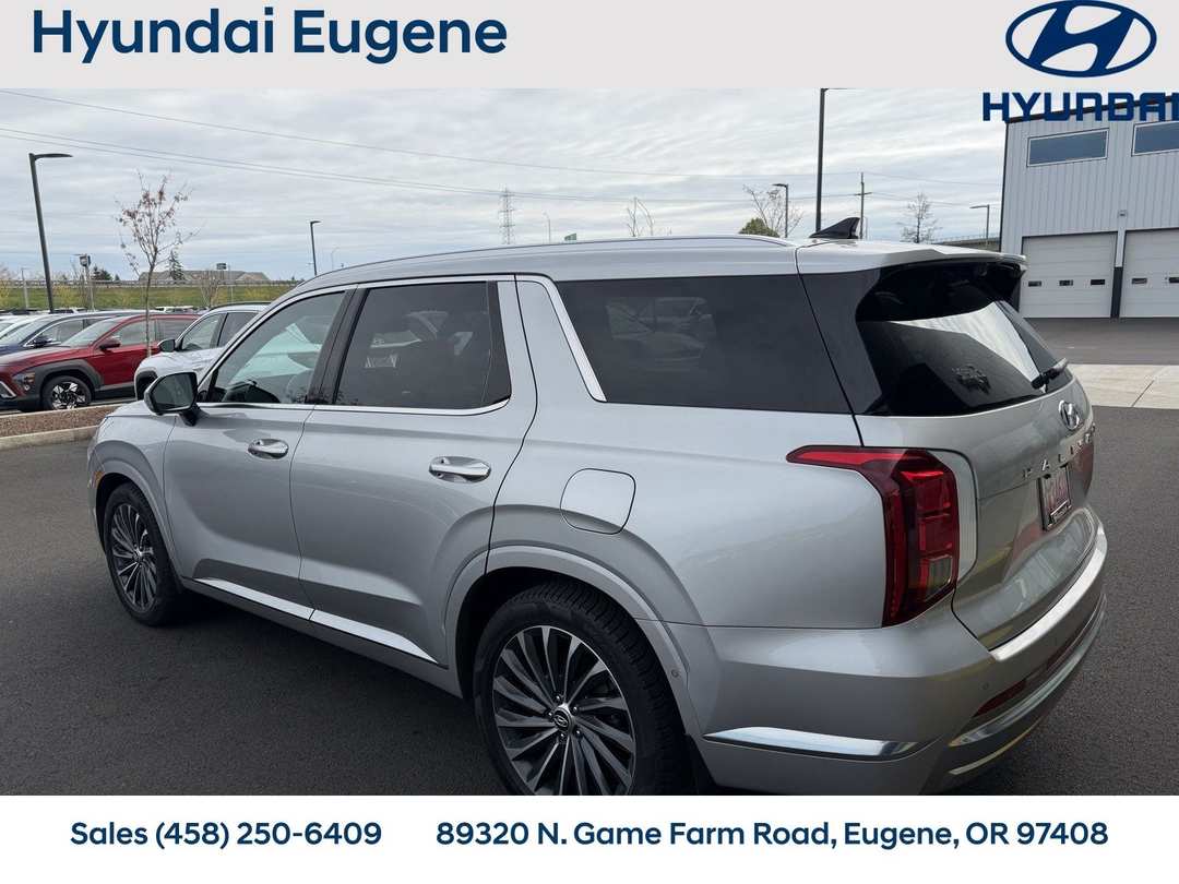 2023 Hyundai Palisade Calligraphy - Image 2