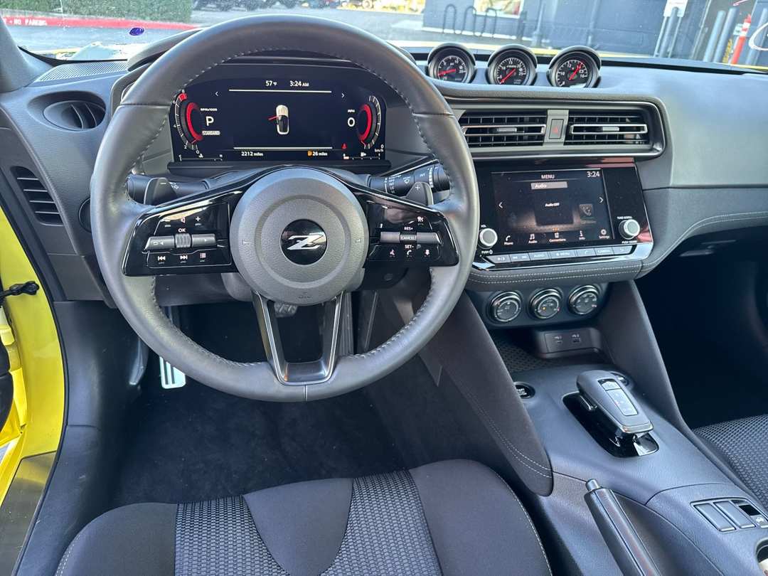 2024 Nissan Z Sport - Image 12