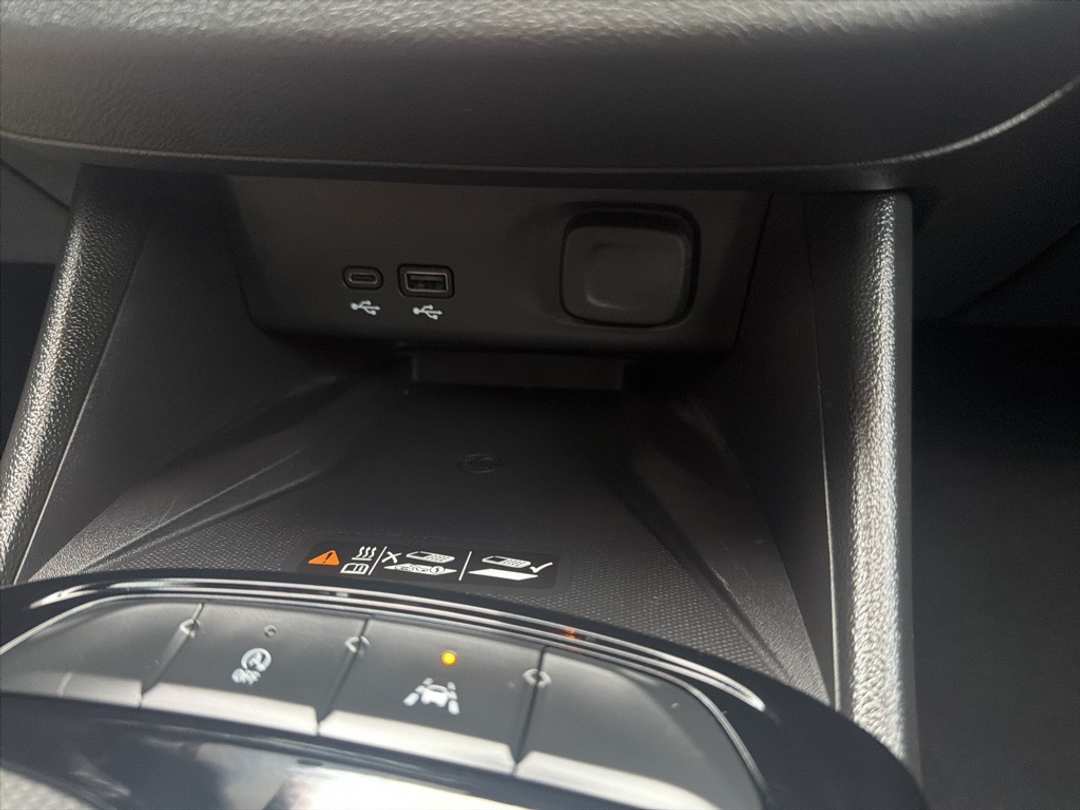 2025 Buick Envista Avenir - Image 37