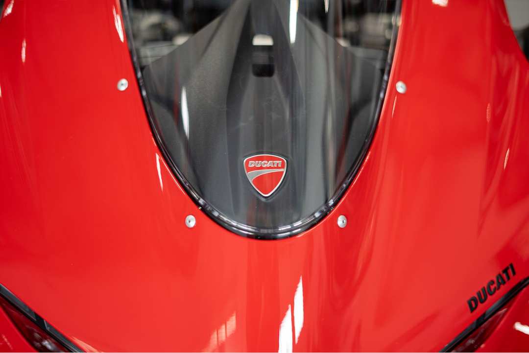 2025 Ducati Panigale V4 S - Image 9