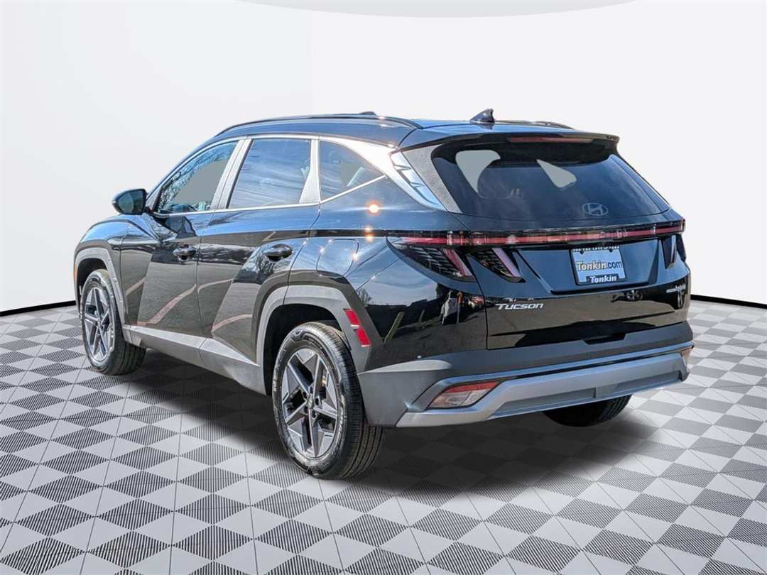 2025 Hyundai Tucson SEL Convenience - Image 4