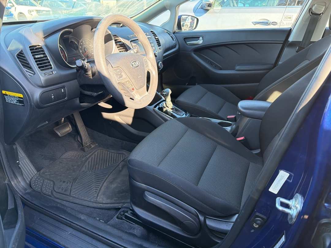 2017 Kia Forte LX - Image 7