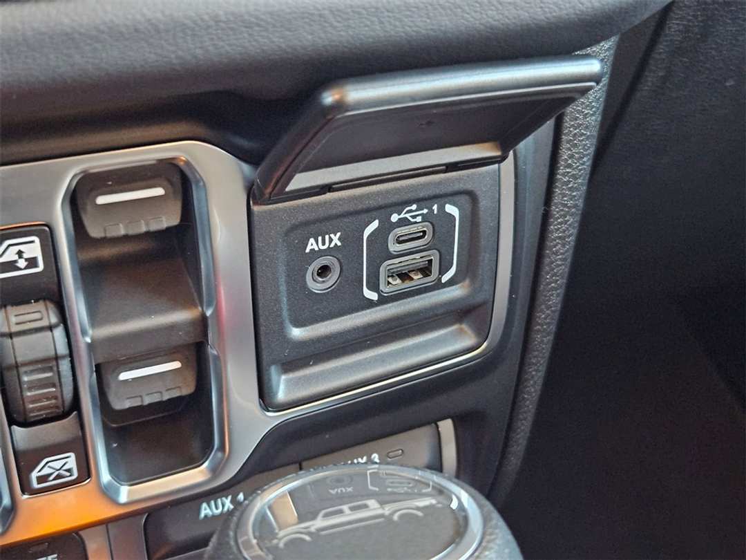 2026 Jeep Gladiator Mojave - Image 27