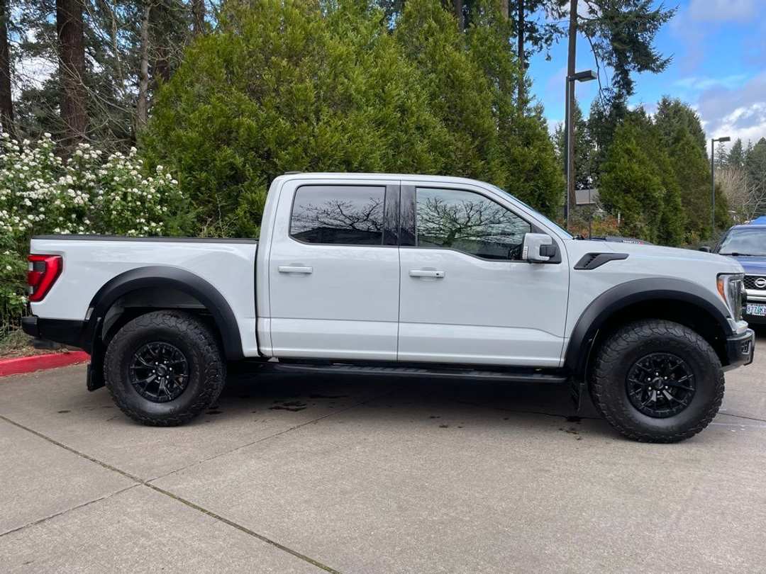 2023 Ford F-150 Raptor - Image 3