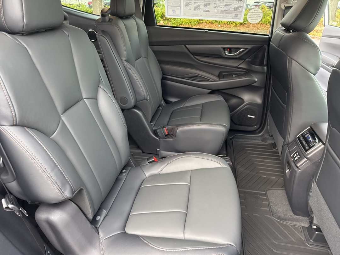 2026 Subaru Ascent Limited Bronze Edition - Image 25