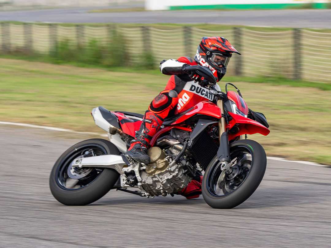 2024 Ducati Hypermotard 698 Mono - Image 22