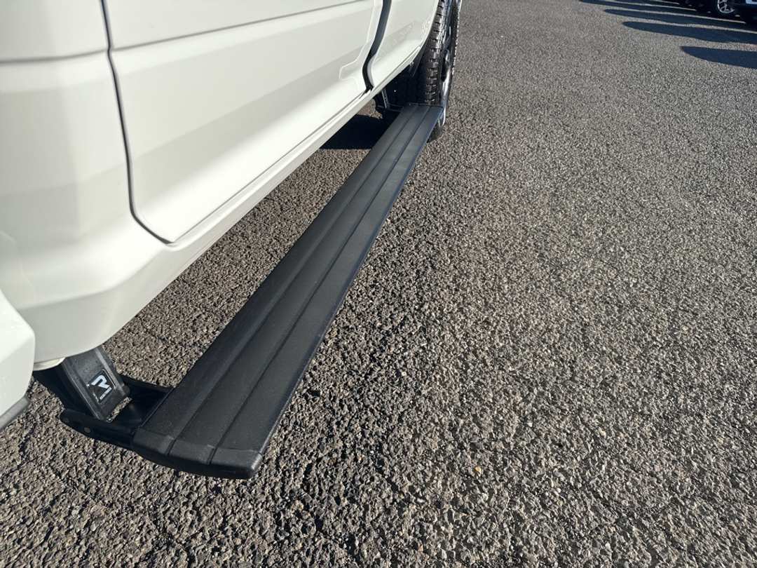 2025 Ram 2500 Big Horn - Image 12