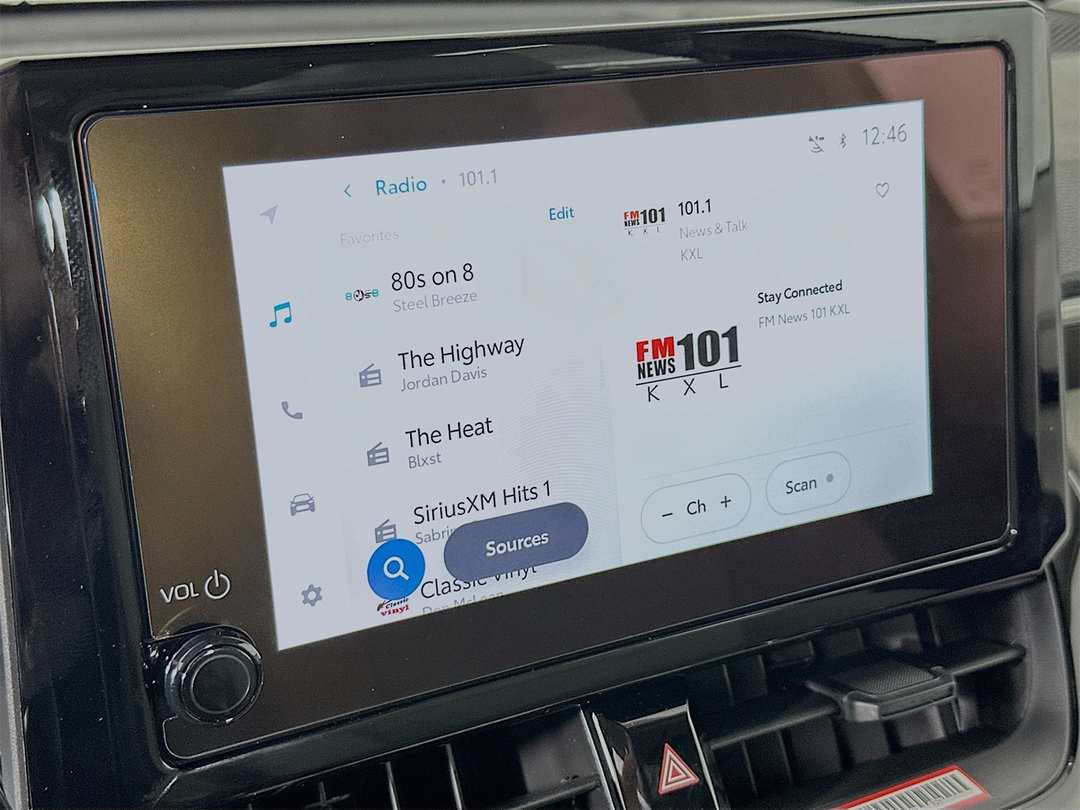 2026 Toyota Corolla Cross L - Image 15