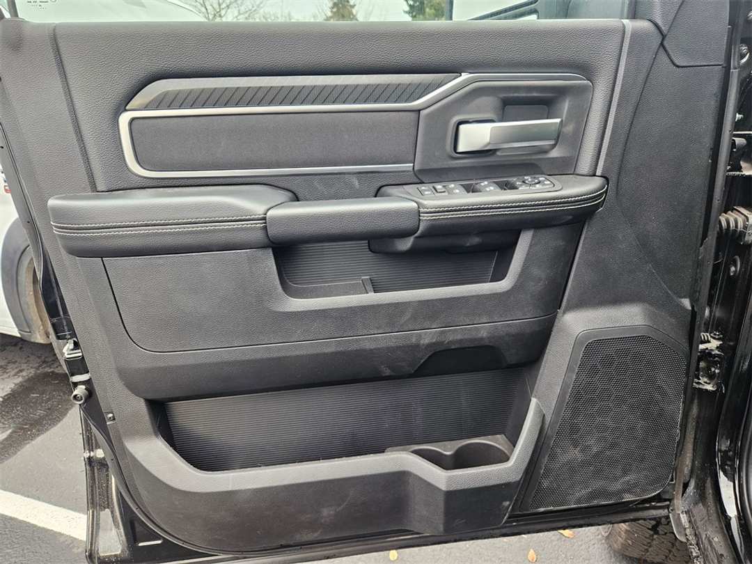 2026 Ram 3500 Big Horn - Image 10