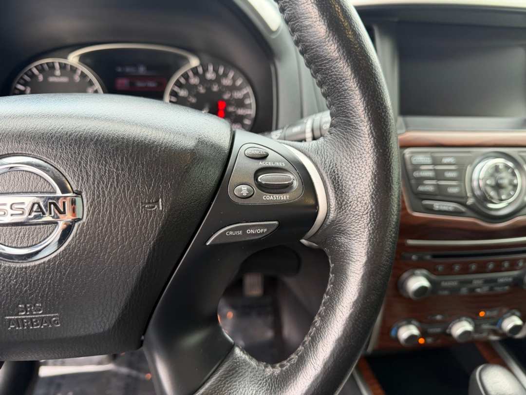 2019 Nissan Pathfinder Platinum - Image 19