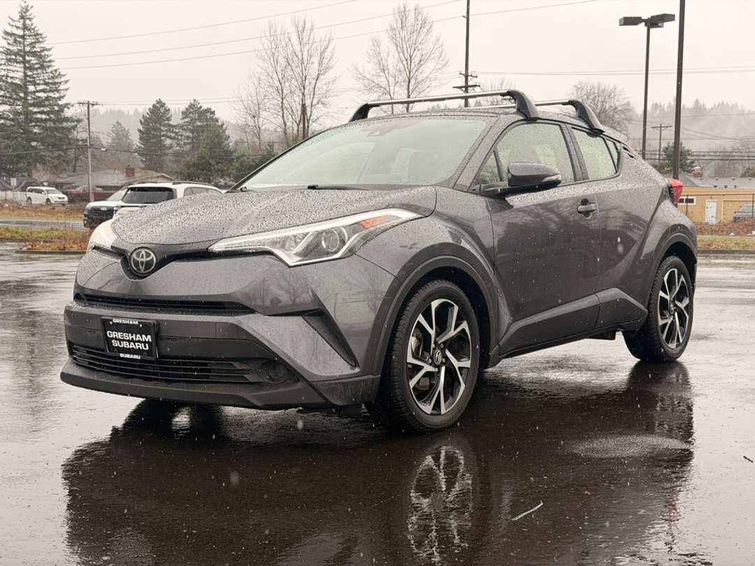 2019 Toyota C-Hr XLE - Image 3