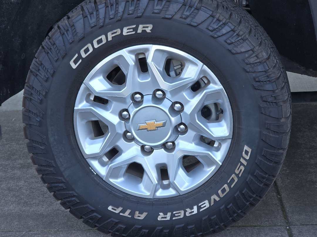 2022 Chevrolet Silverado 2500Hd LT - Image 23