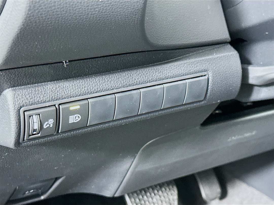 2026 Toyota Corolla XSE - Image 10