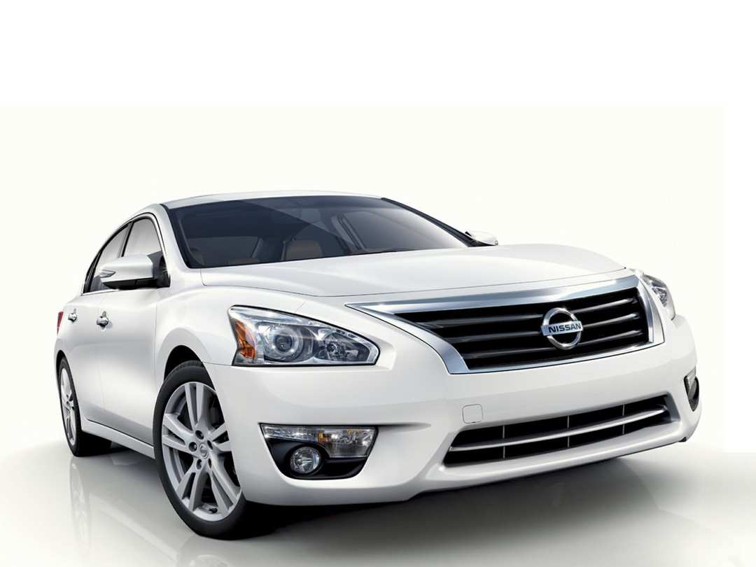 2013 Nissan Altima 2.5 S - Image 1