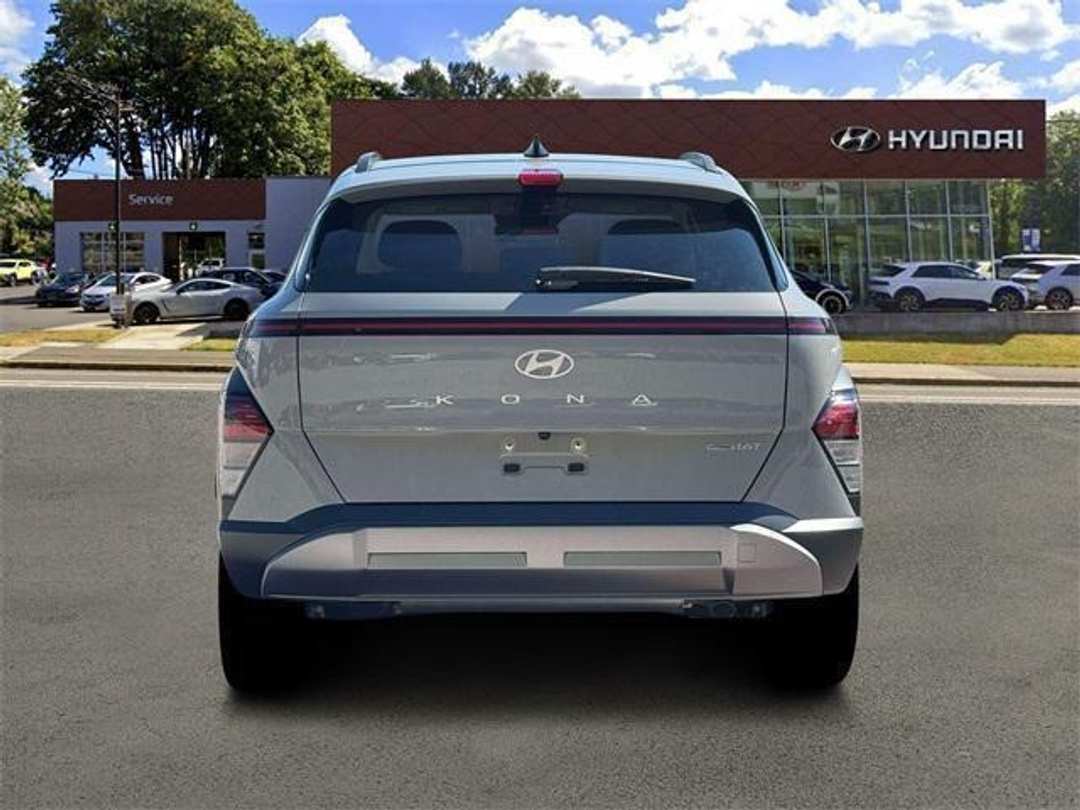 2026 Hyundai Kona SEL Premium - Image 7