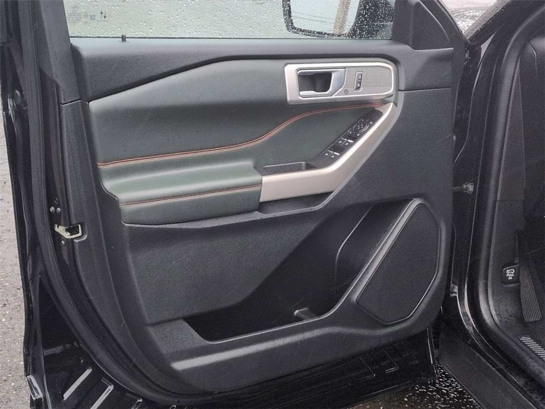 2022 Ford Explorer Timberline - Image 9