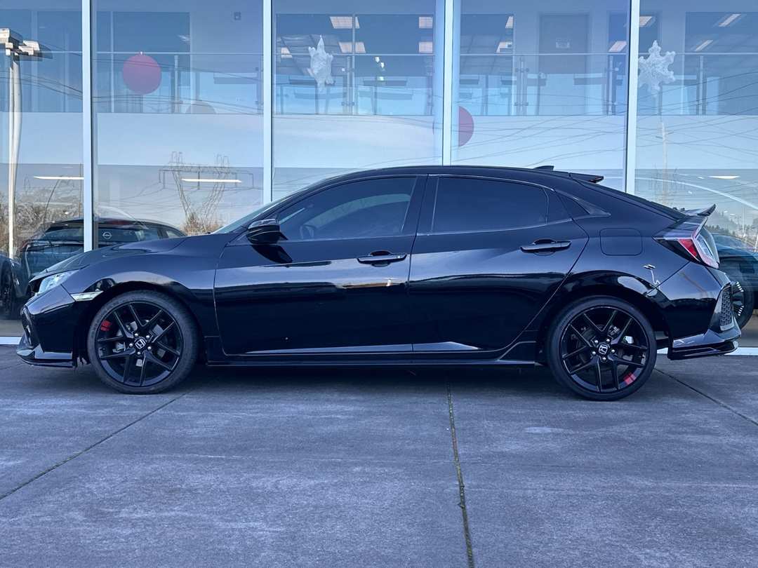 2018 Honda Civic Sport - Image 6