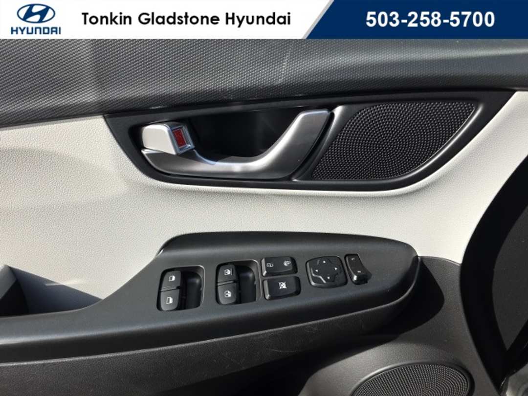 2023 Hyundai Kona SE - Image 10