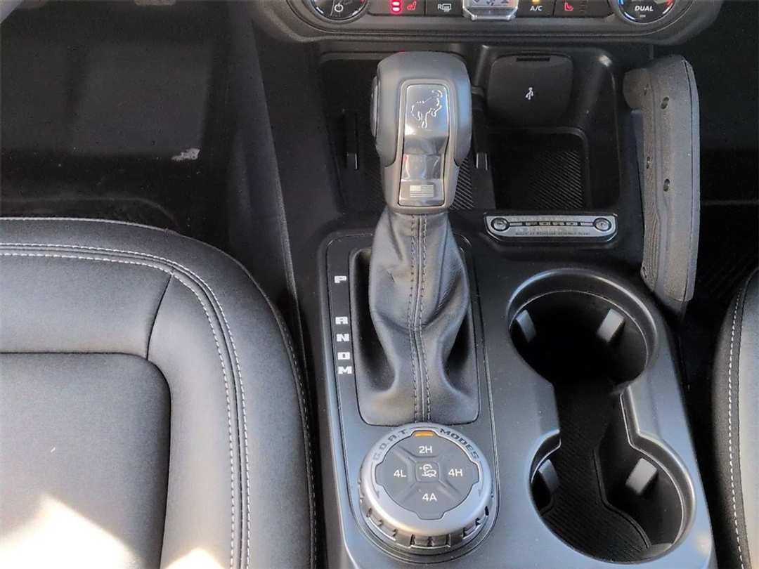 2025 Ford Bronco Big Bend - Image 17