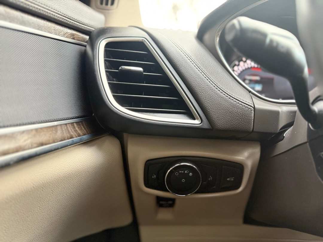 2018 Lincoln Mkx Reserve - Image 30