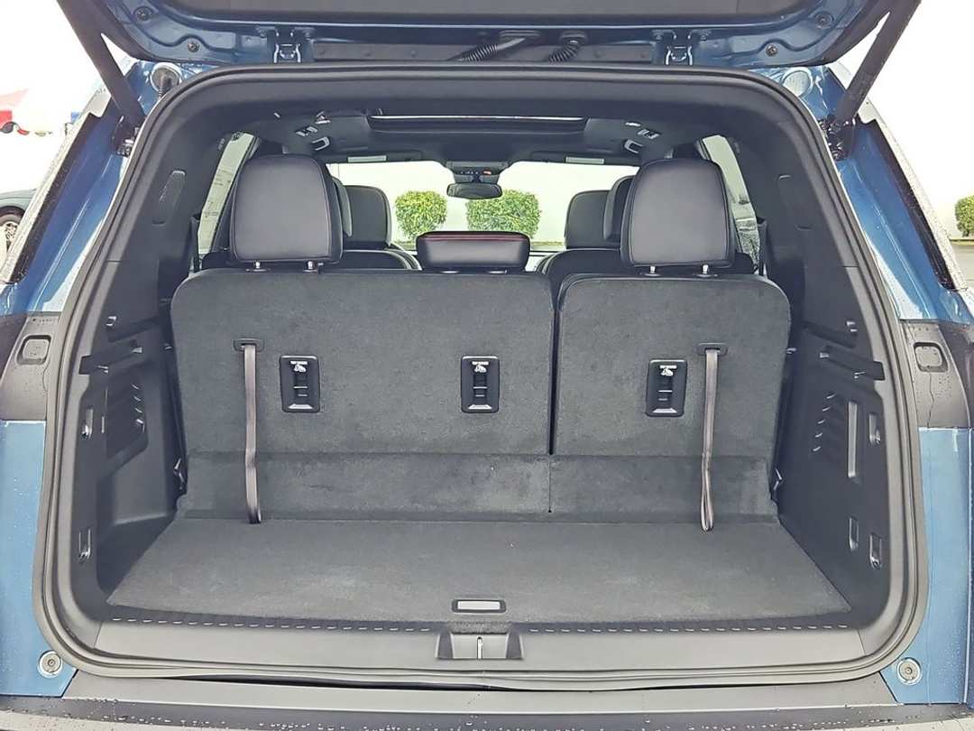 2026 Chevrolet Traverse Z71 - Image 24