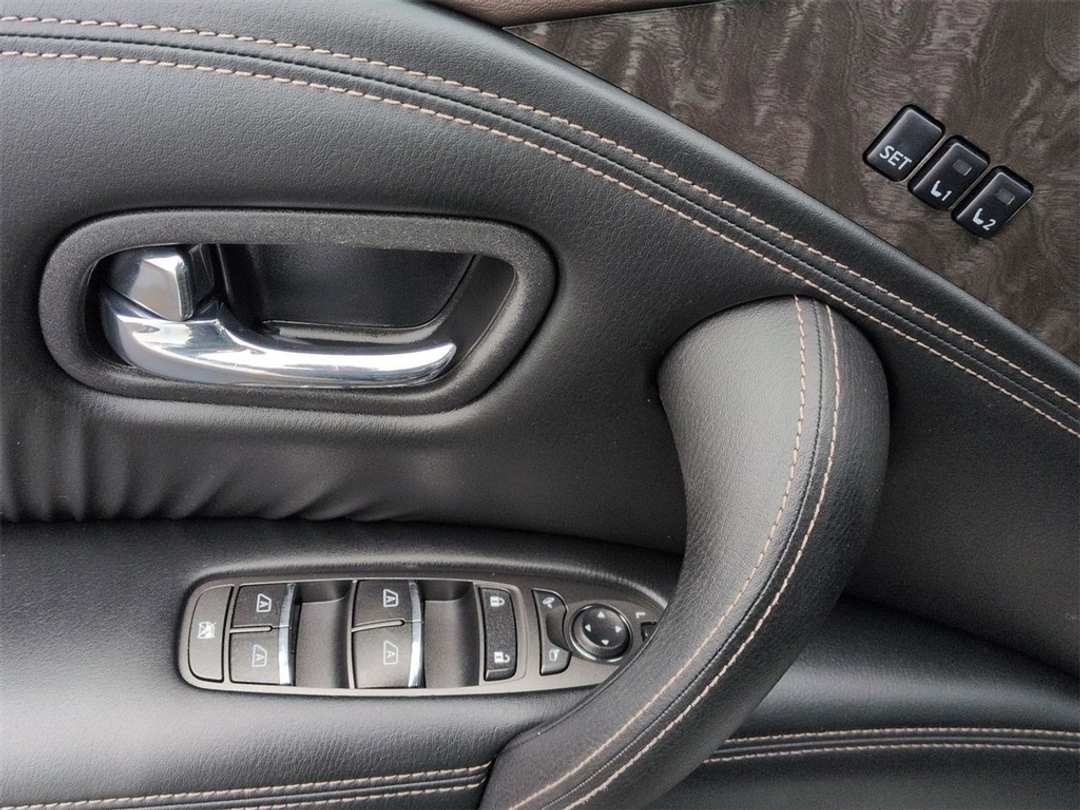 2021 Nissan Armada Platinum - Image 10