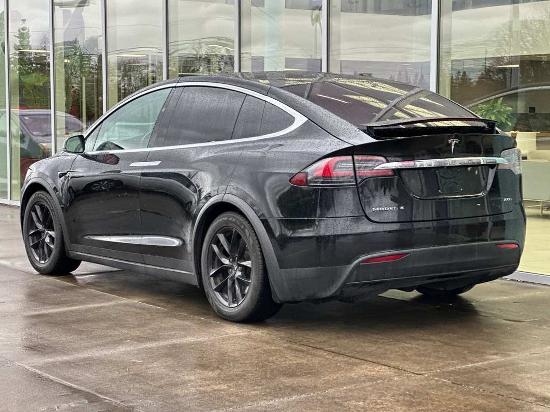 2018 Tesla Model X 100D - Image 5
