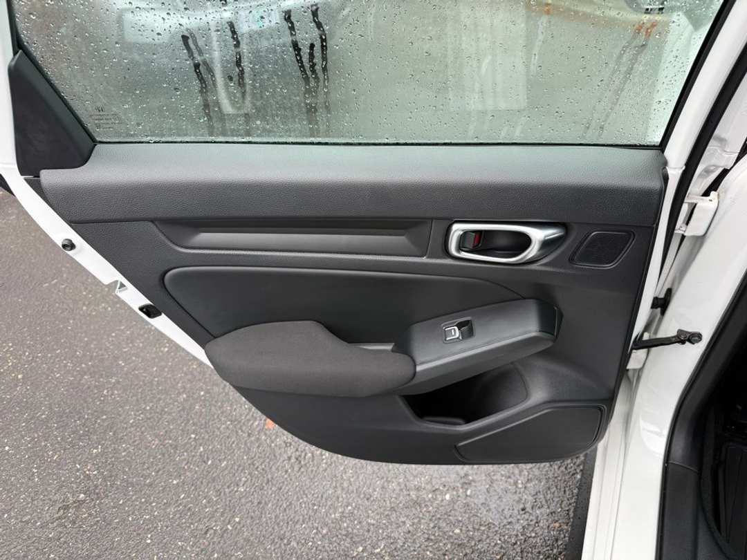 2025 Honda Civic Sport - Image 16