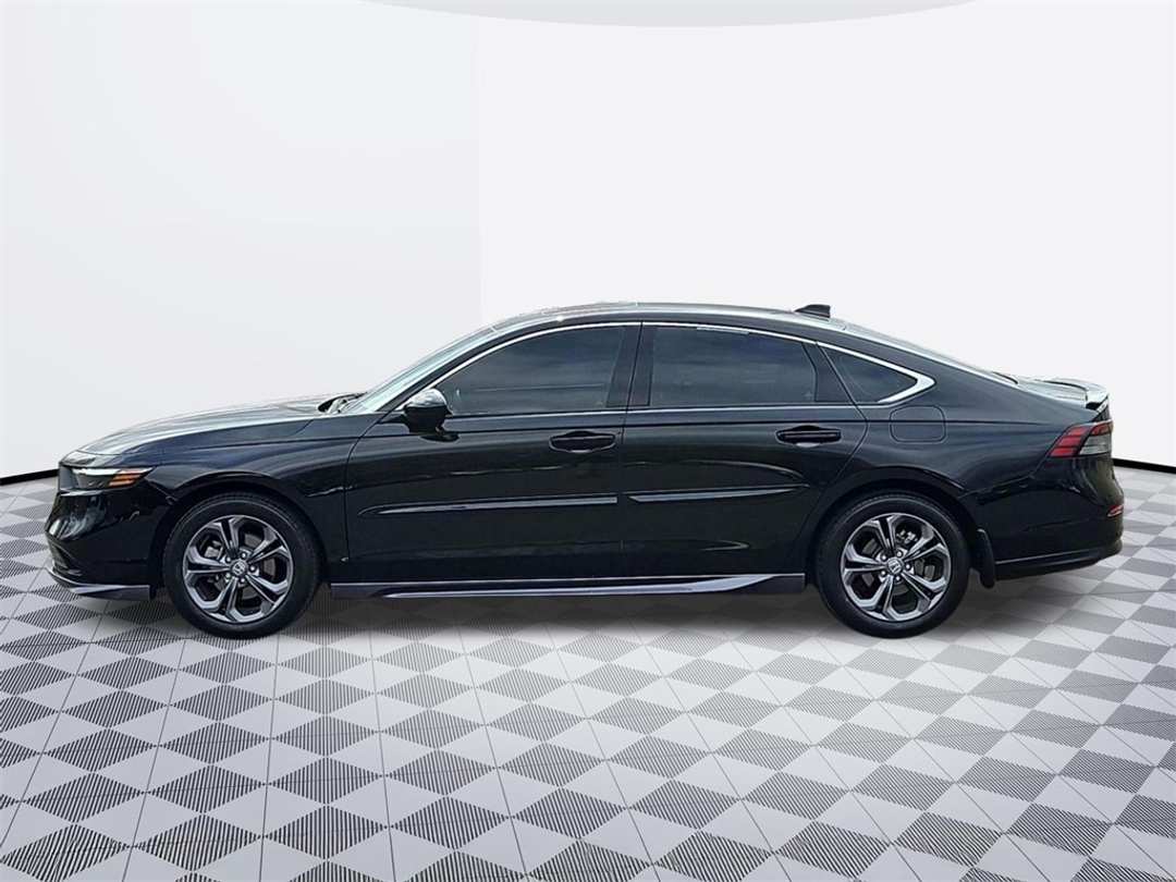 2023 Honda Accord EX - Image 3