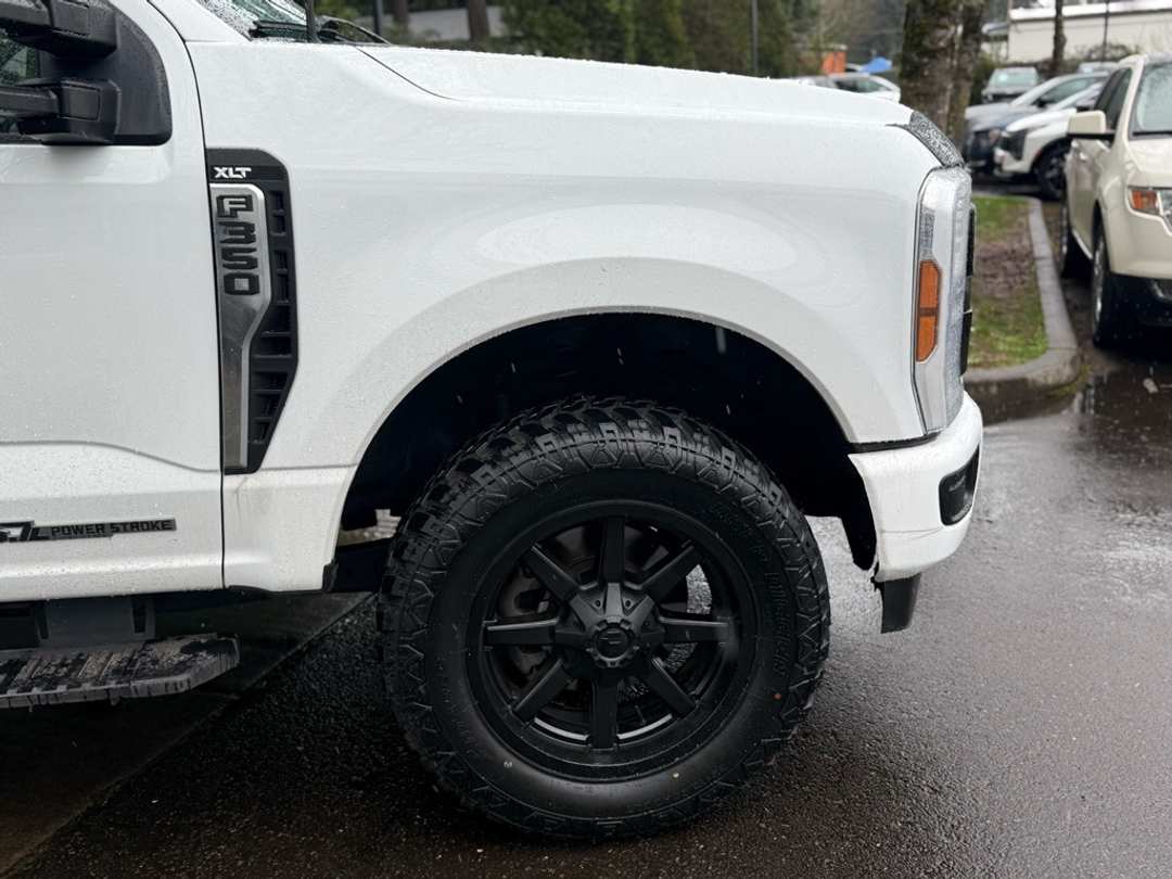 2024 Ford F-350Sd Lariat - Image 18