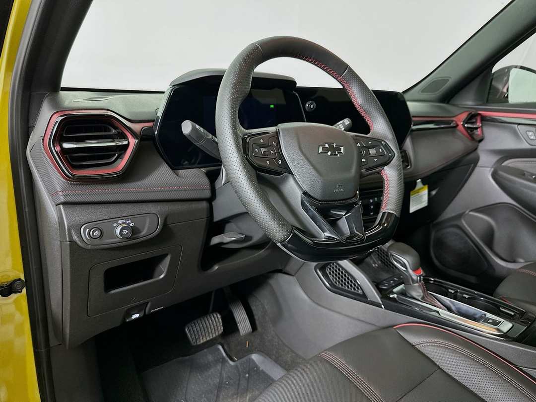 2025 Chevrolet Trailblazer RS - Image 10