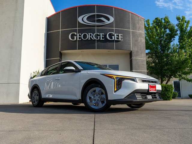 2025 Kia K4 LX