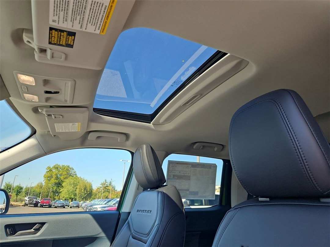 2025 Ford Maverick Lariat - Image 23