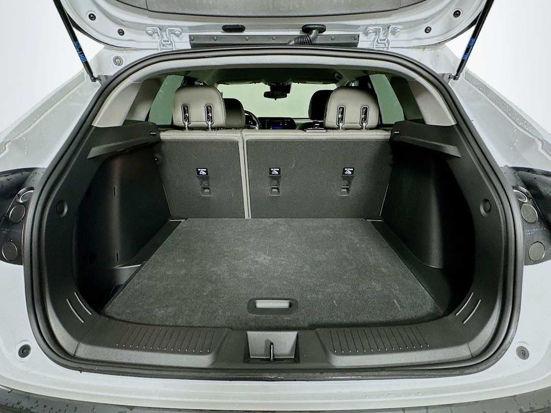 2025 Chevrolet Trax ACTIV - Image 25