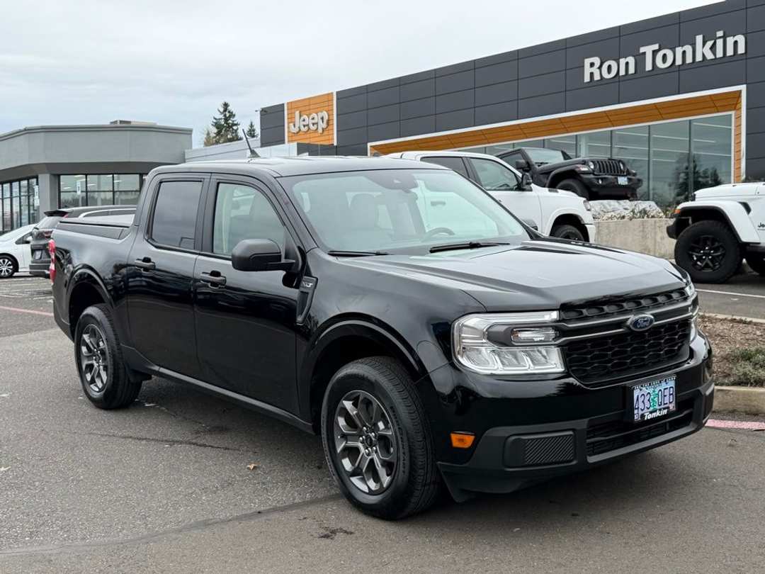 2024 Ford Maverick XLT - Image 2